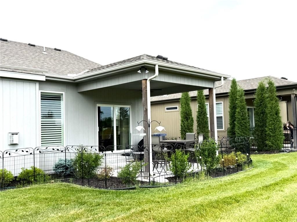 10715 N Fisk Avenue — photo 29
