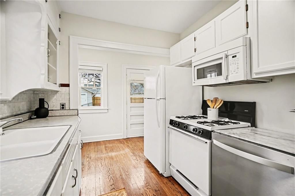 1025 E 76th Street — photo 9