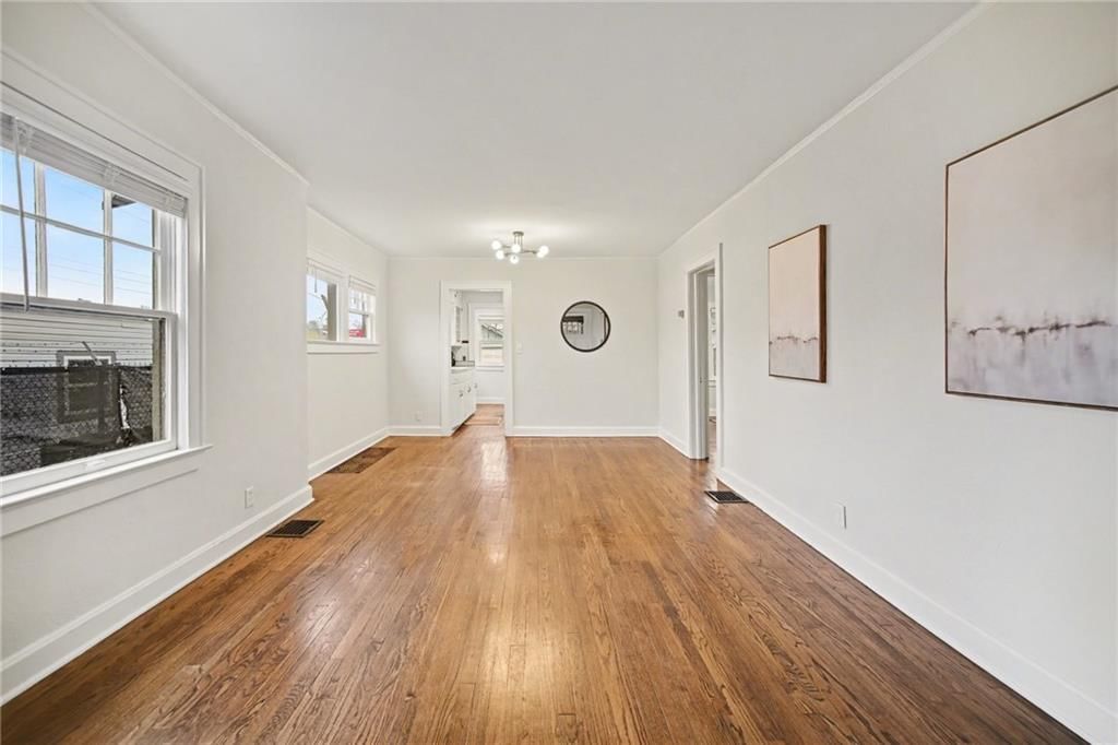 1025 E 76th Street — photo 12