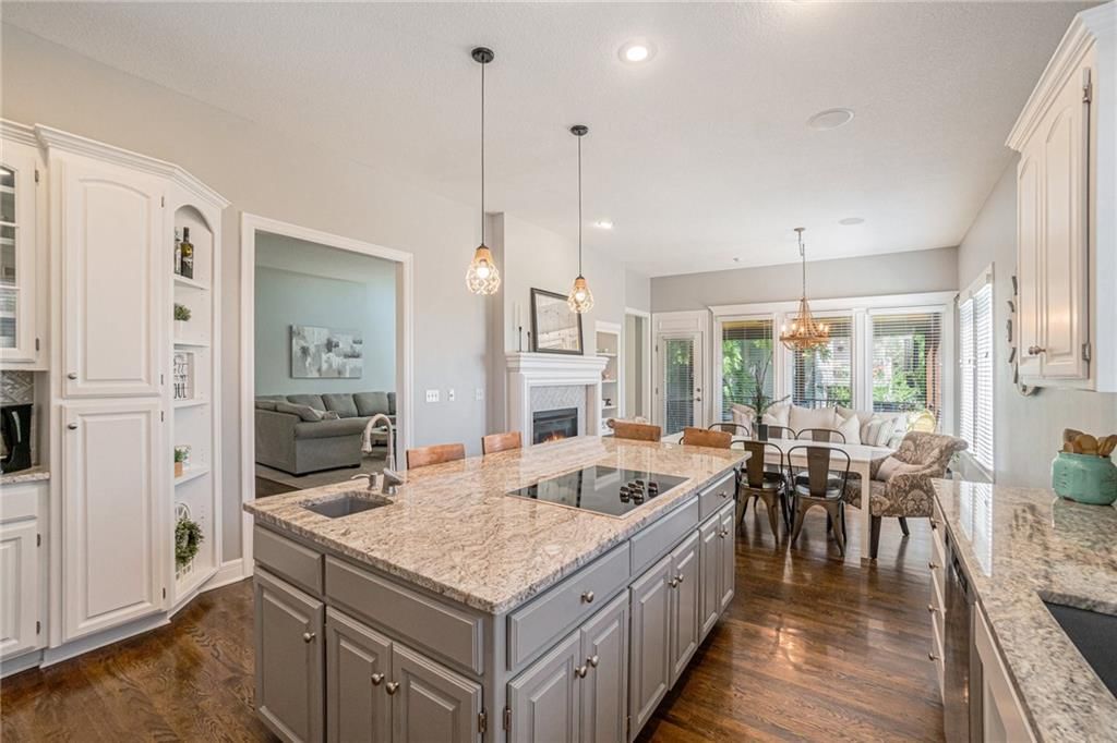 2844 W 143RD Terrace — photo 4