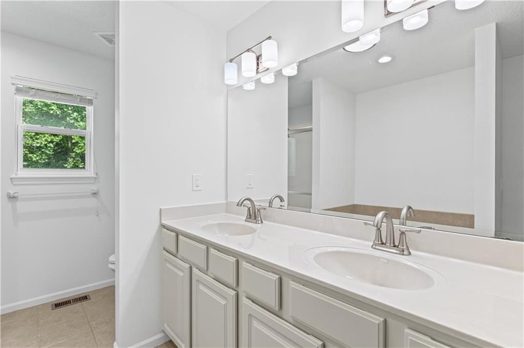 5021 NW Flintridge Road — photo 14