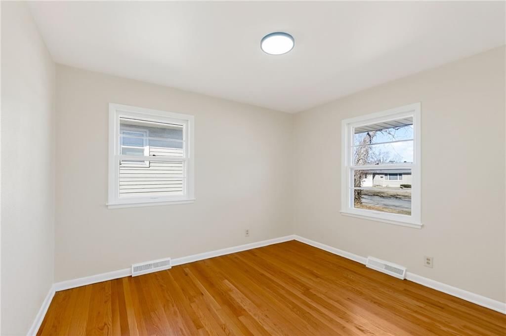 9005 E 84th Street — photo 17