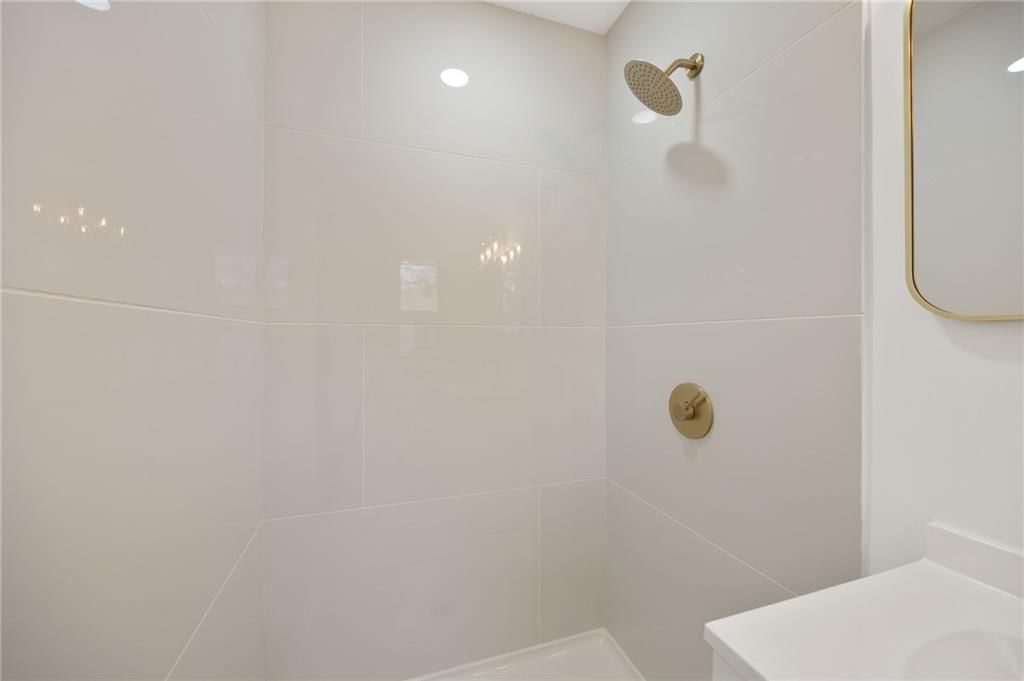 2431 N 73rd Place — photo 32