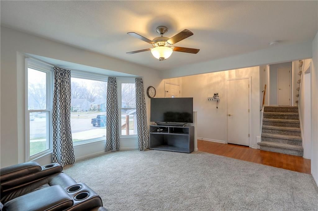 1121 S Stagecoach Place — photo 2