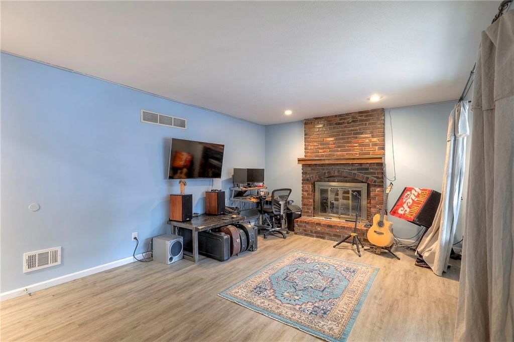 1121 S Stagecoach Place — photo 13