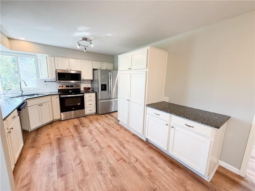 3221 NW Shannon Drive — photo 7