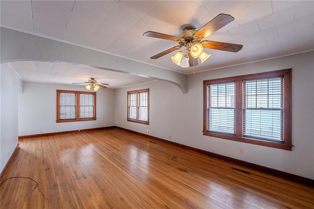 718 S Lafayette Avenue — photo 3