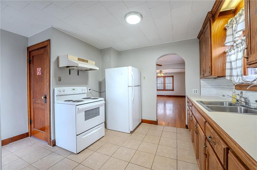 718 S Lafayette Avenue — photo 8