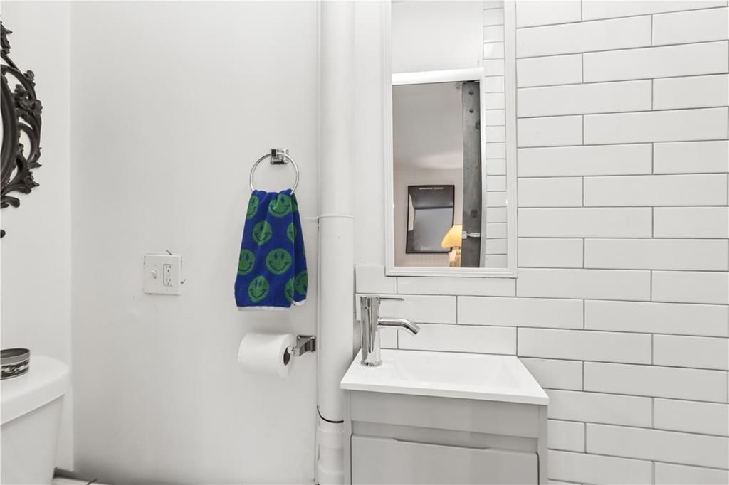 2116 Elma Street — photo 13