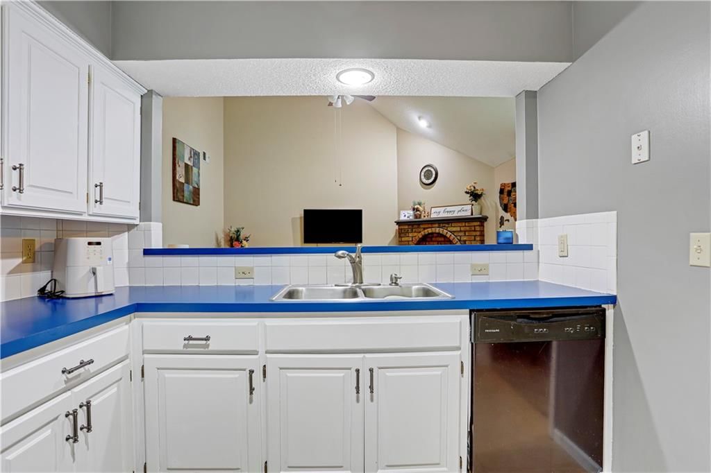 13825 W 58th Terrace — photo 5