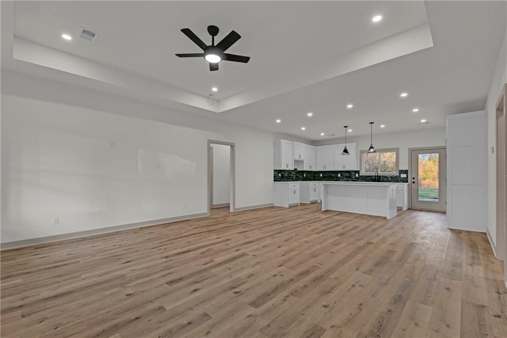 501 East Street — photo 6