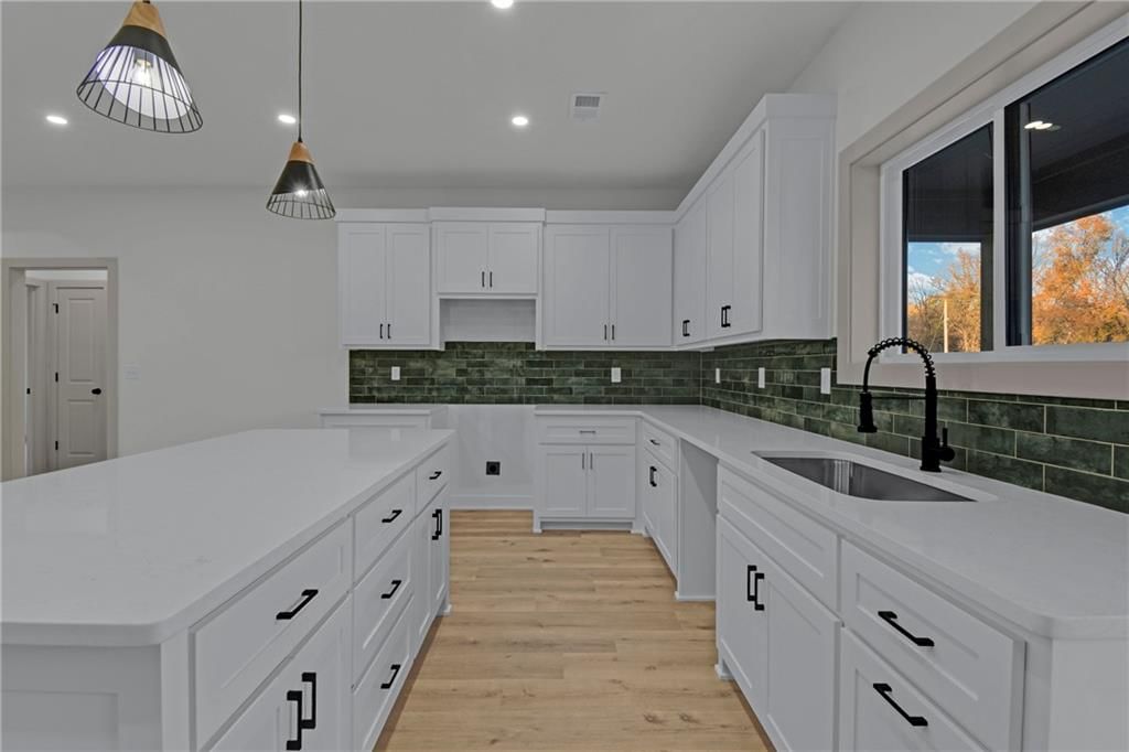 501 East Street — photo 7