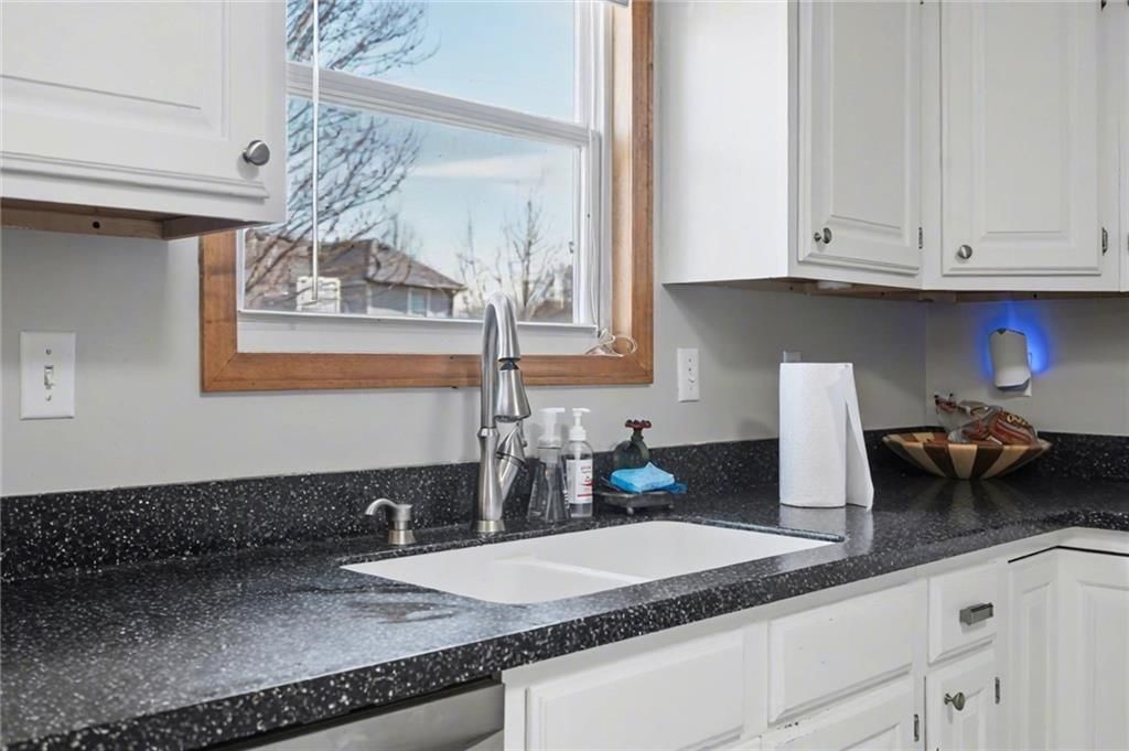 1315 S Red Bud Street — photo 9