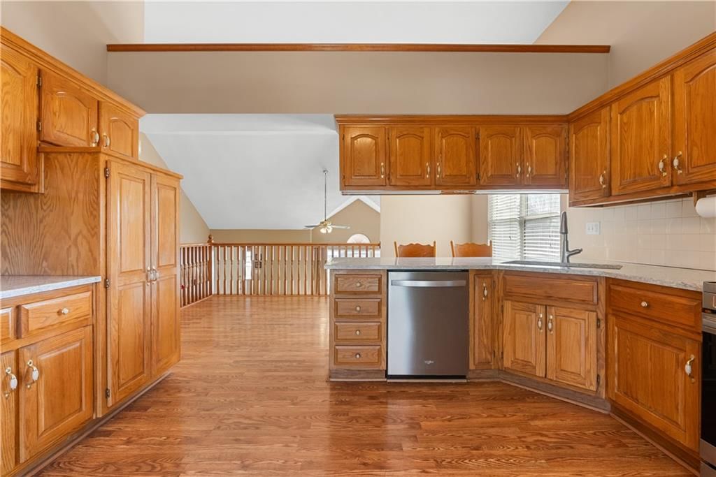 3304 S Cochise Avenue — photo 13