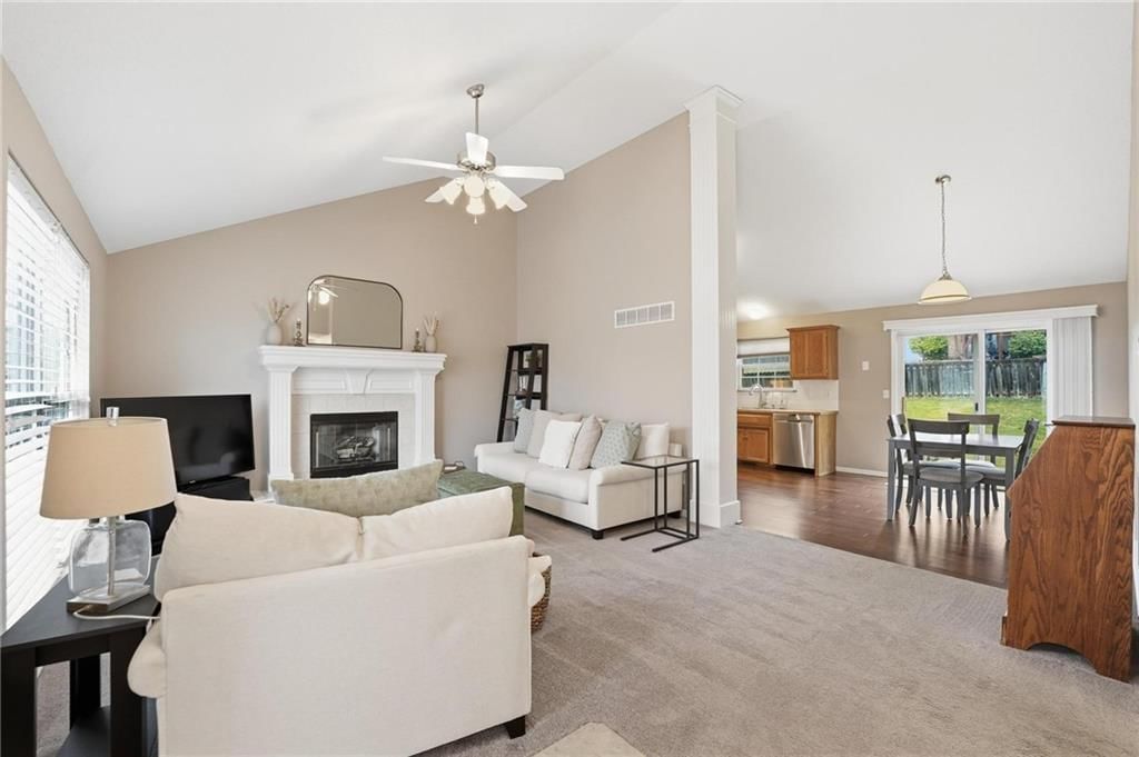 10312 N Cypress Avenue — photo 4