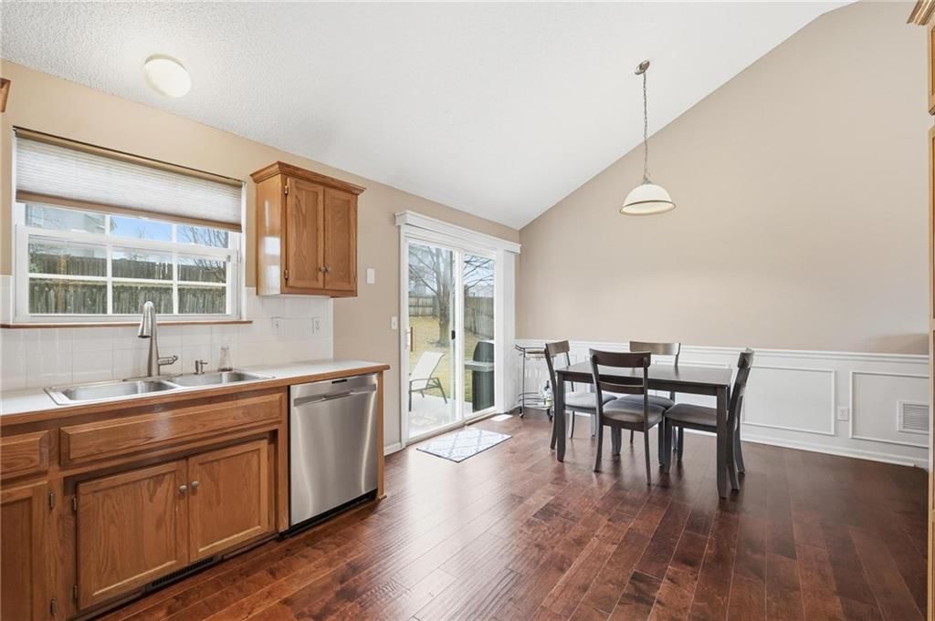 10312 N Cypress Avenue — photo 10