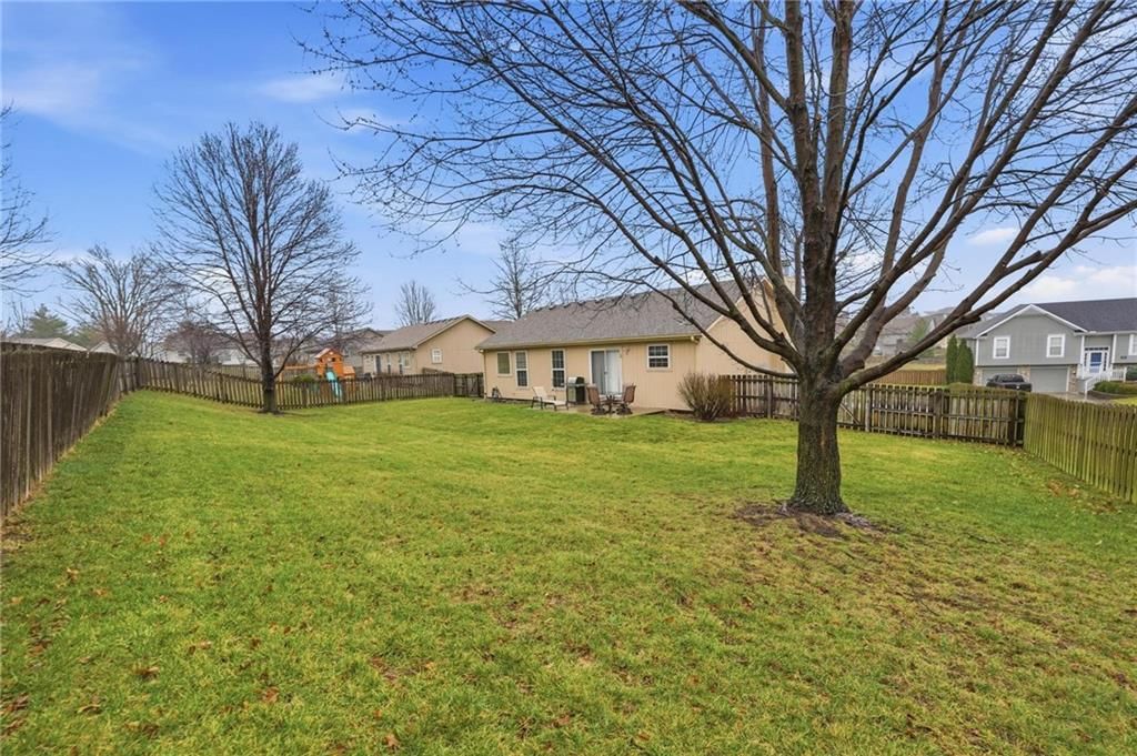 10312 N Cypress Avenue — photo 30