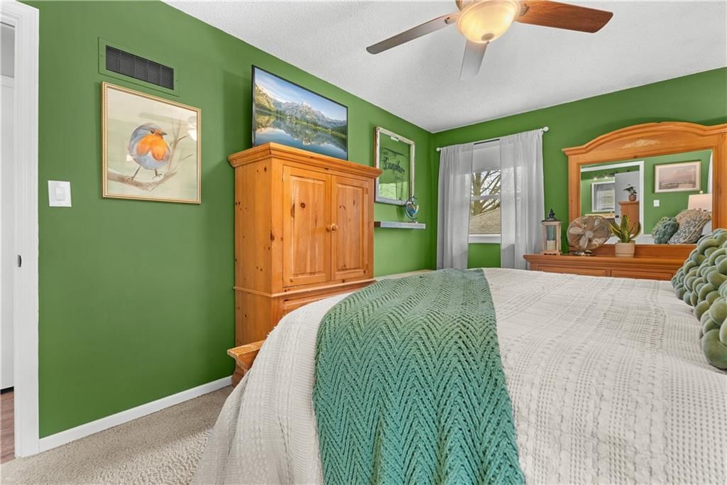 508 NE STONEWALL Drive — photo 18