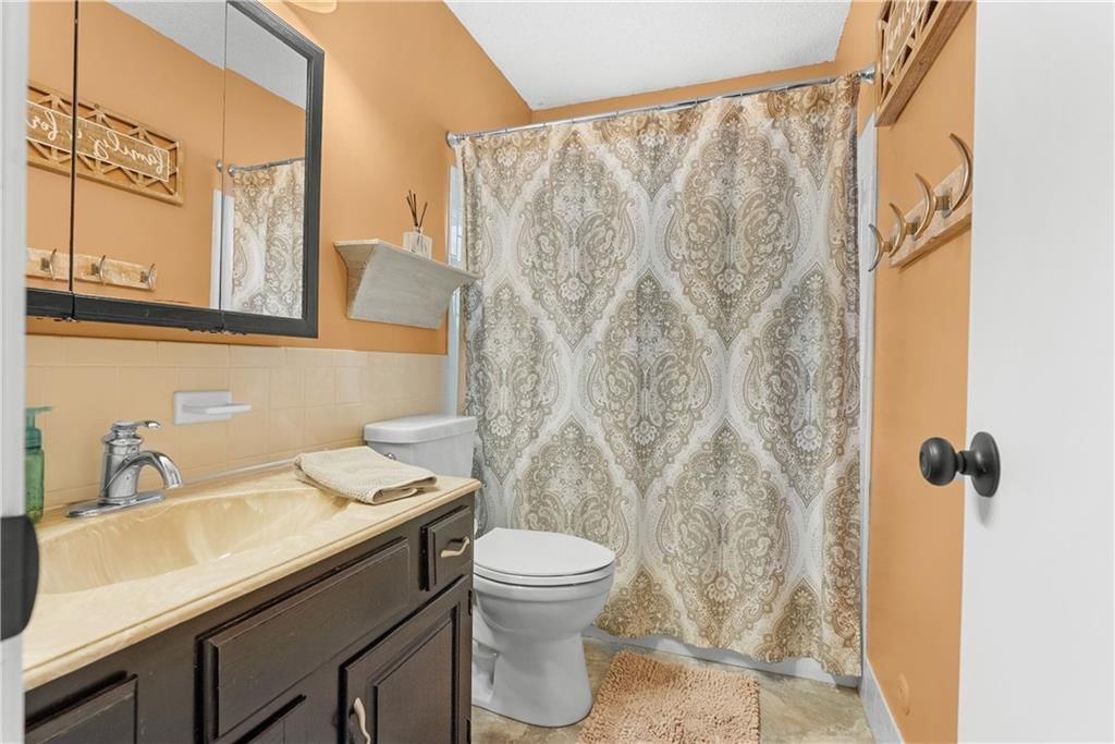 508 NE STONEWALL Drive — photo 24