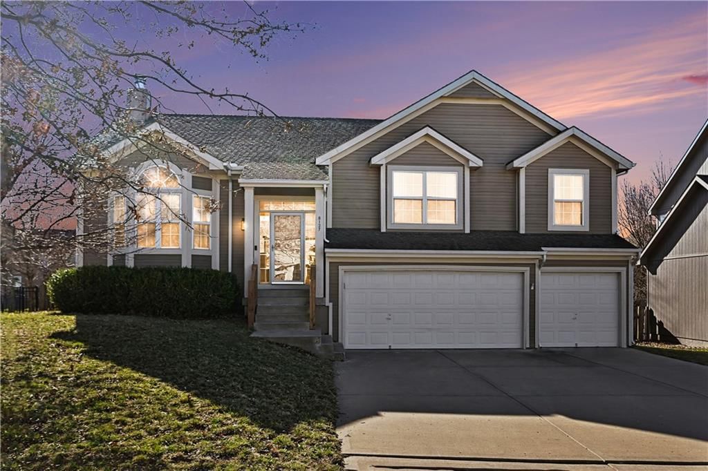8127 NE 98th Terrace, Kansas City, MO