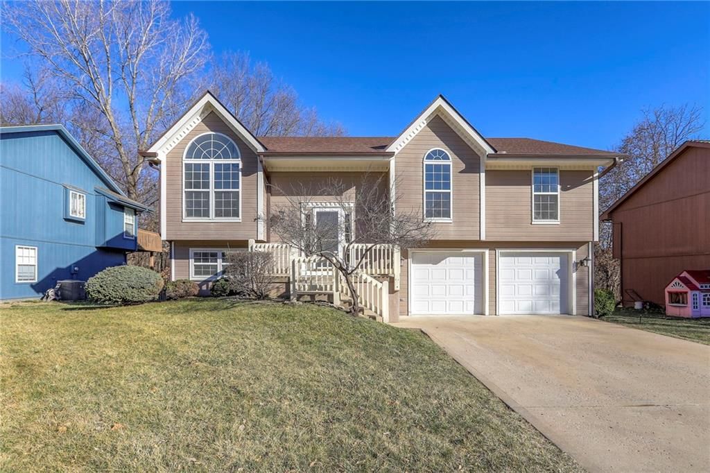 1833 Mourning Dove Drive, Liberty, MO