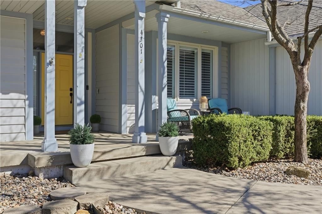 4301 SW Sapelo Drive — photo 4