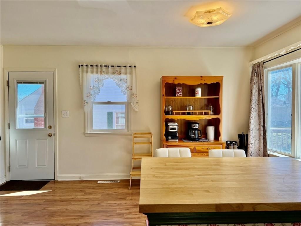 924 W 3rd Street — photo 14