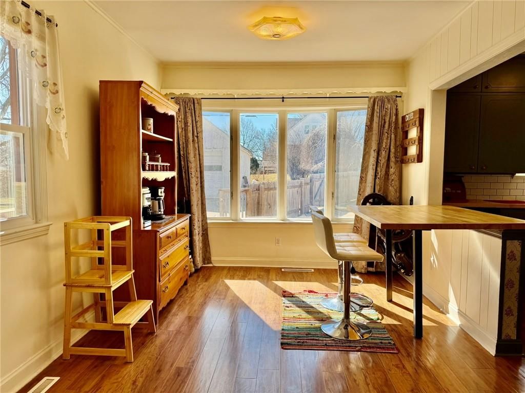 924 W 3rd Street — photo 15