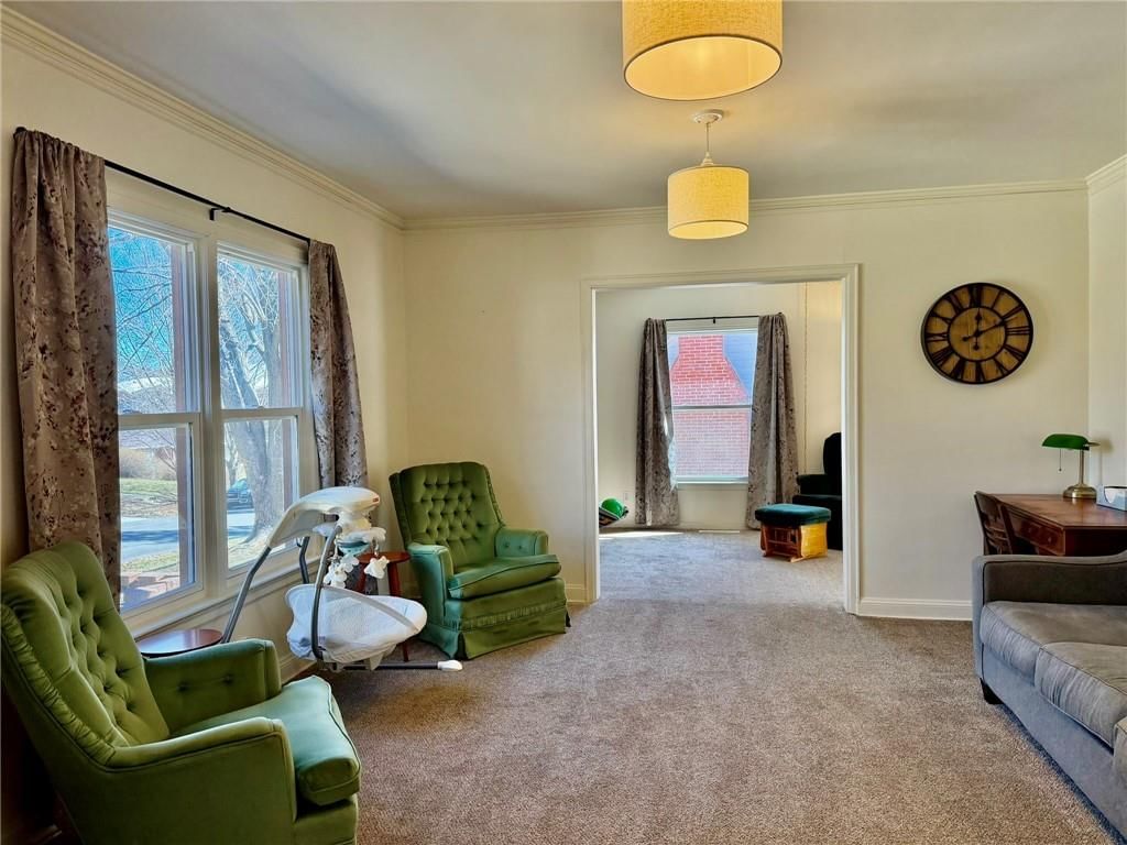 924 W 3rd Street — photo 22