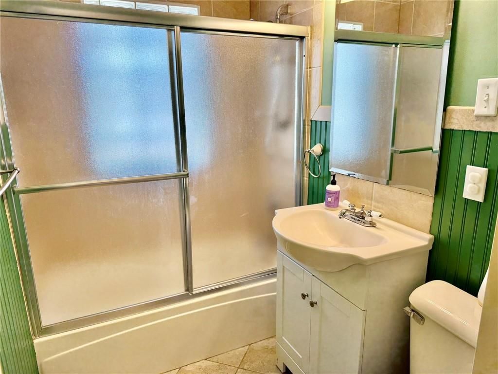 924 W 3rd Street — photo 26
