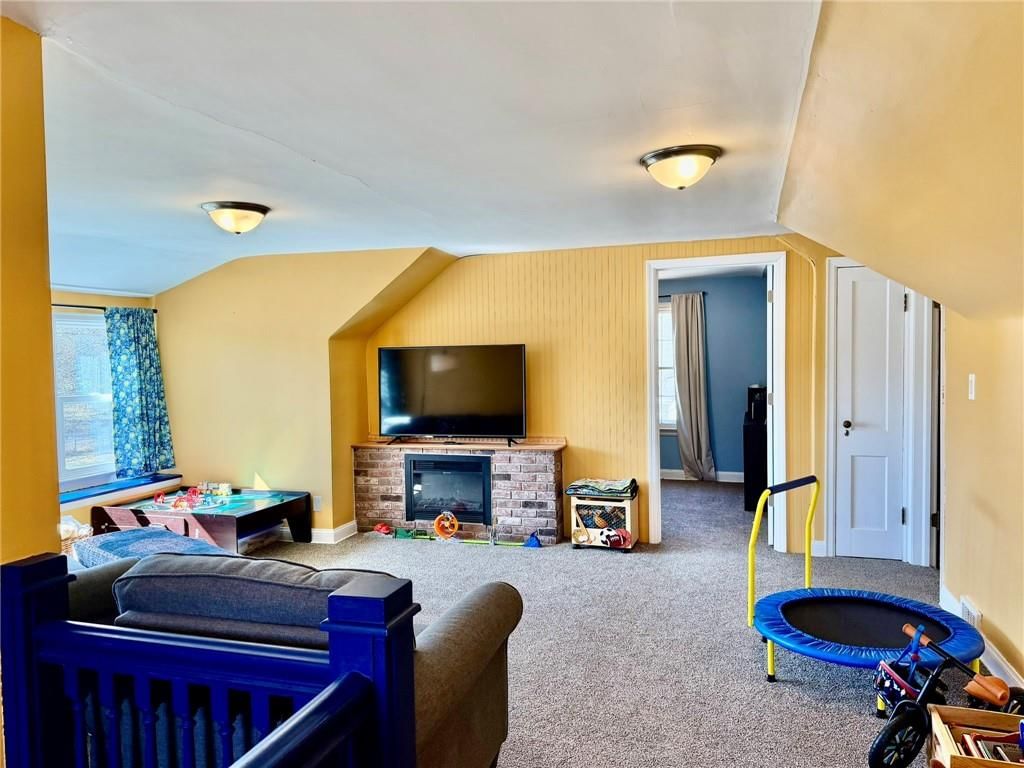 924 W 3rd Street — photo 35