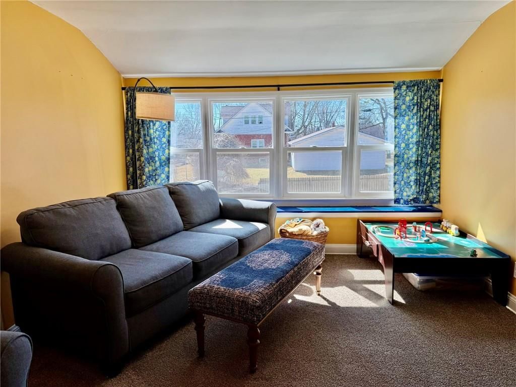 924 W 3rd Street — photo 36