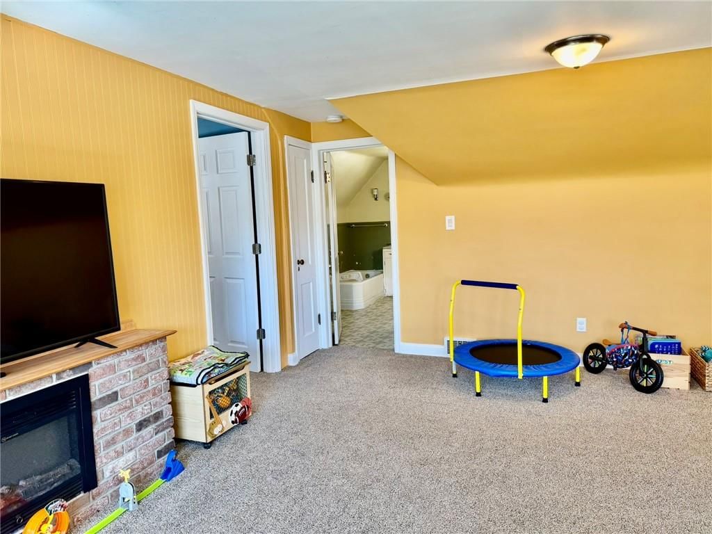 924 W 3rd Street — photo 37