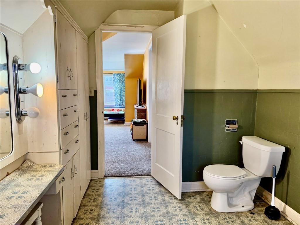 924 W 3rd Street — photo 41