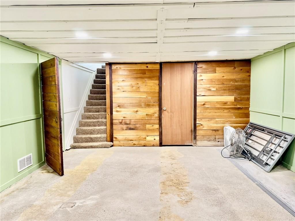 924 W 3rd Street — photo 44
