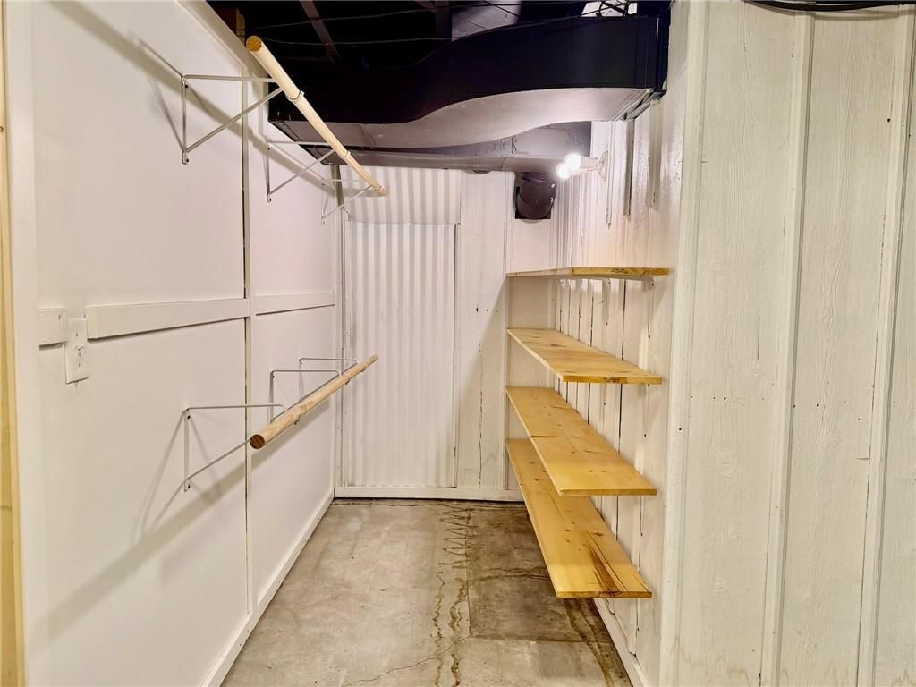 924 W 3rd Street — photo 47