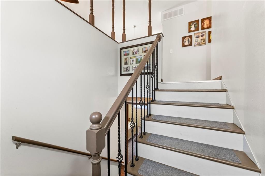 213 Beech Street — photo 6