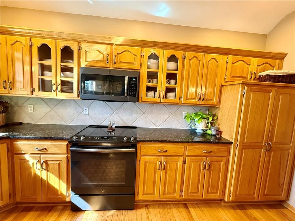 706 Opera House Lane — photo 31