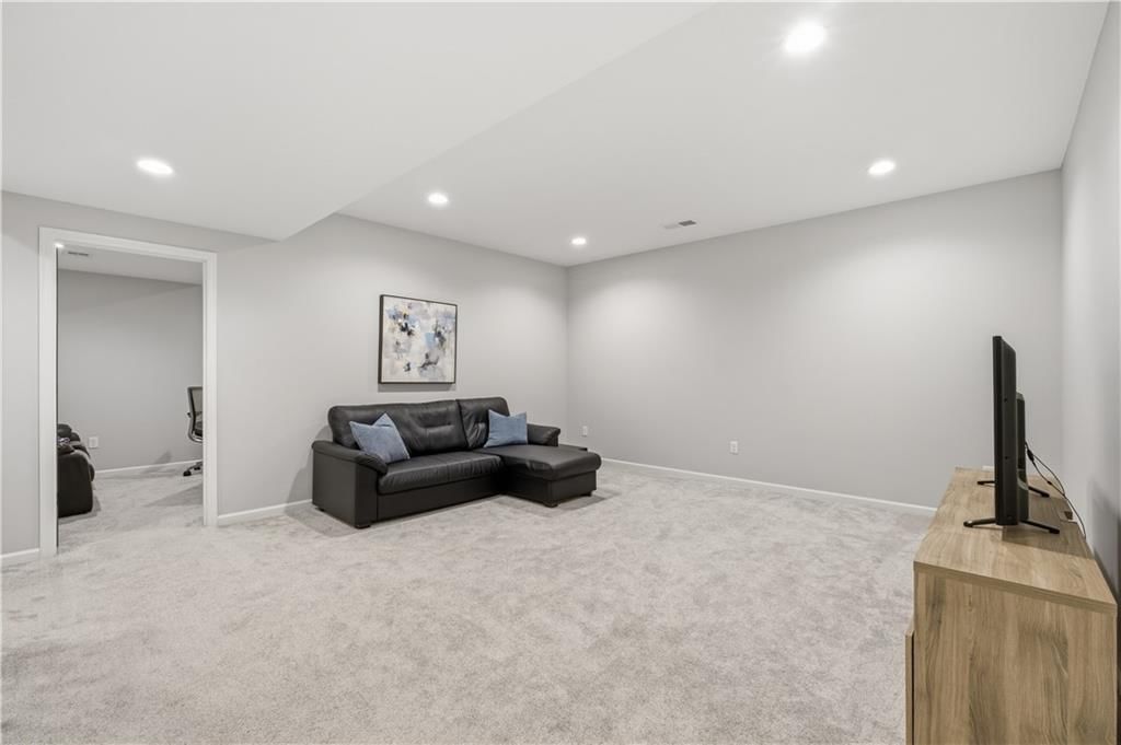 18804 Redbud Lane — photo 34