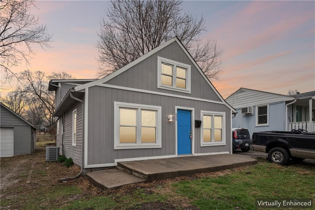 808 S SAVAGE Street — photo 5