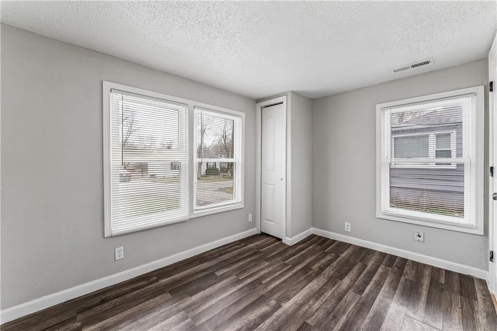 808 S SAVAGE Street — photo 16