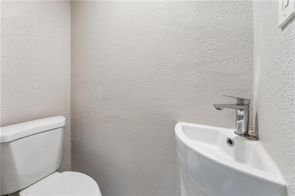 808 S SAVAGE Street — photo 20