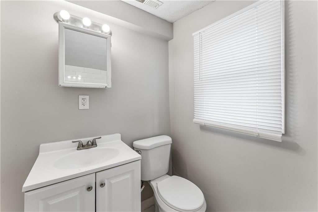 808 S SAVAGE Street — photo 24