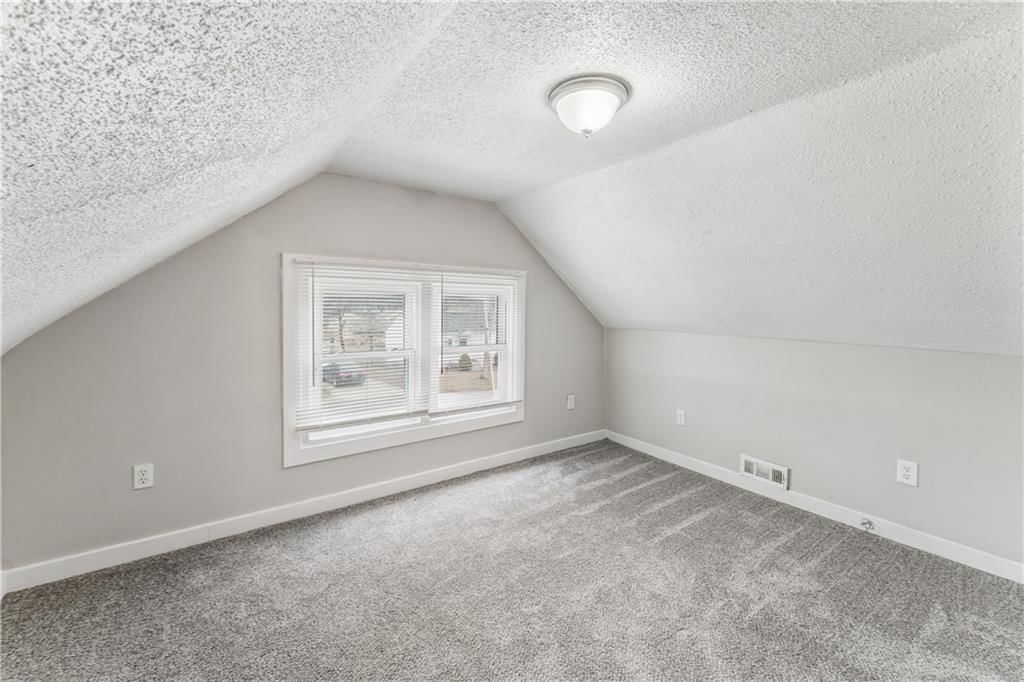 808 S SAVAGE Street — photo 29