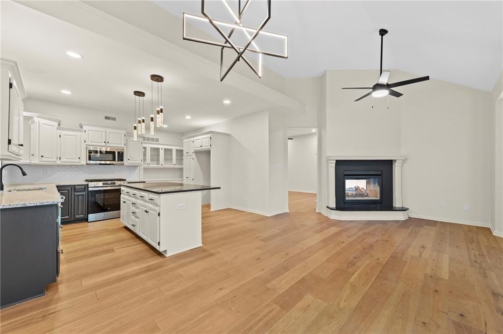 2821 SW Carlton Drive — photo 14