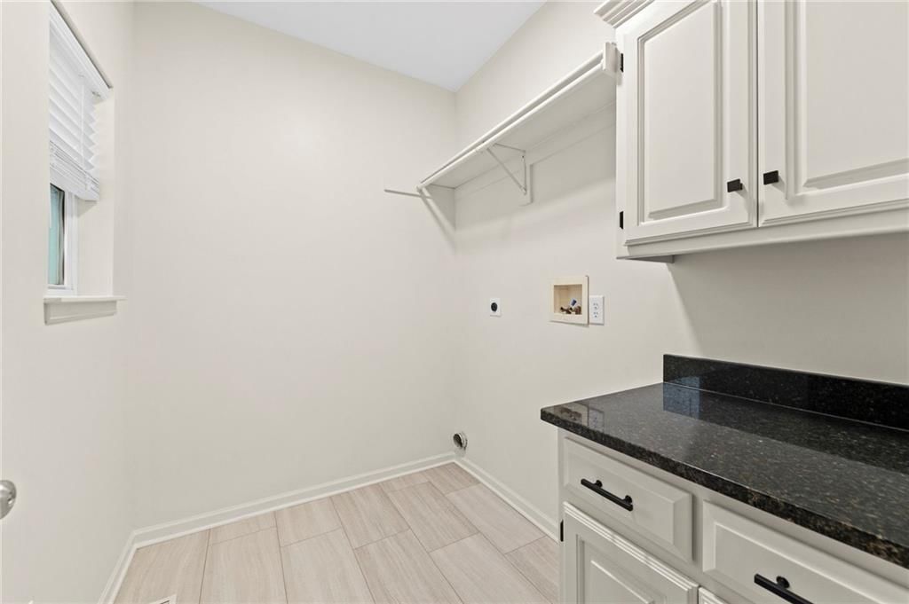 2821 SW Carlton Drive — photo 22