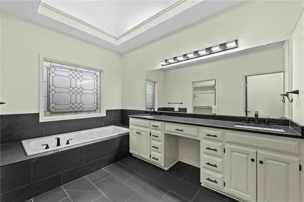 2821 SW Carlton Drive — photo 27