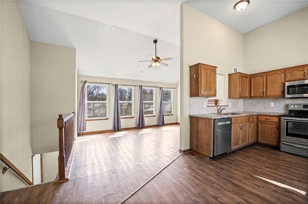 504 SE Chase Court — photo 7