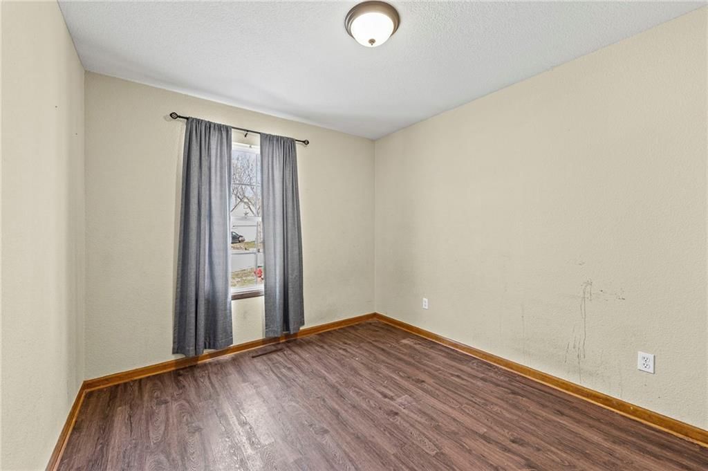 504 SE Chase Court — photo 15
