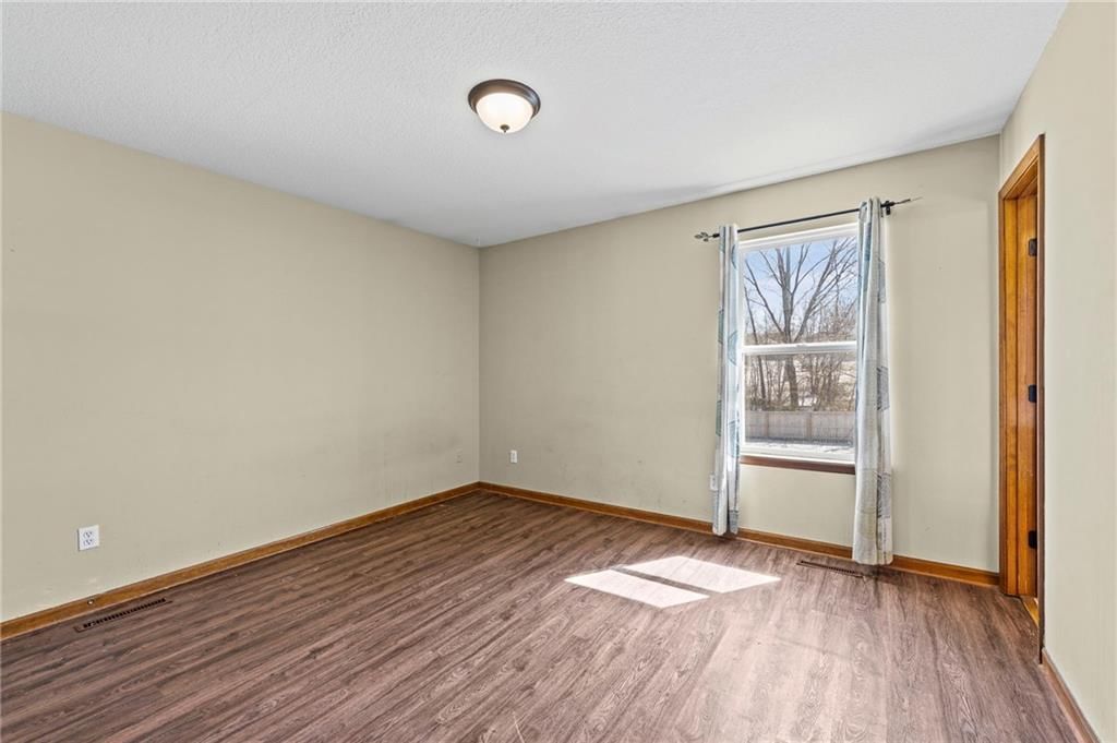 504 SE Chase Court — photo 17